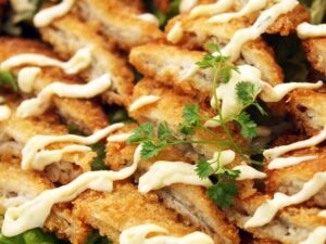 旬の白身魚のフライ タルタルソース添え